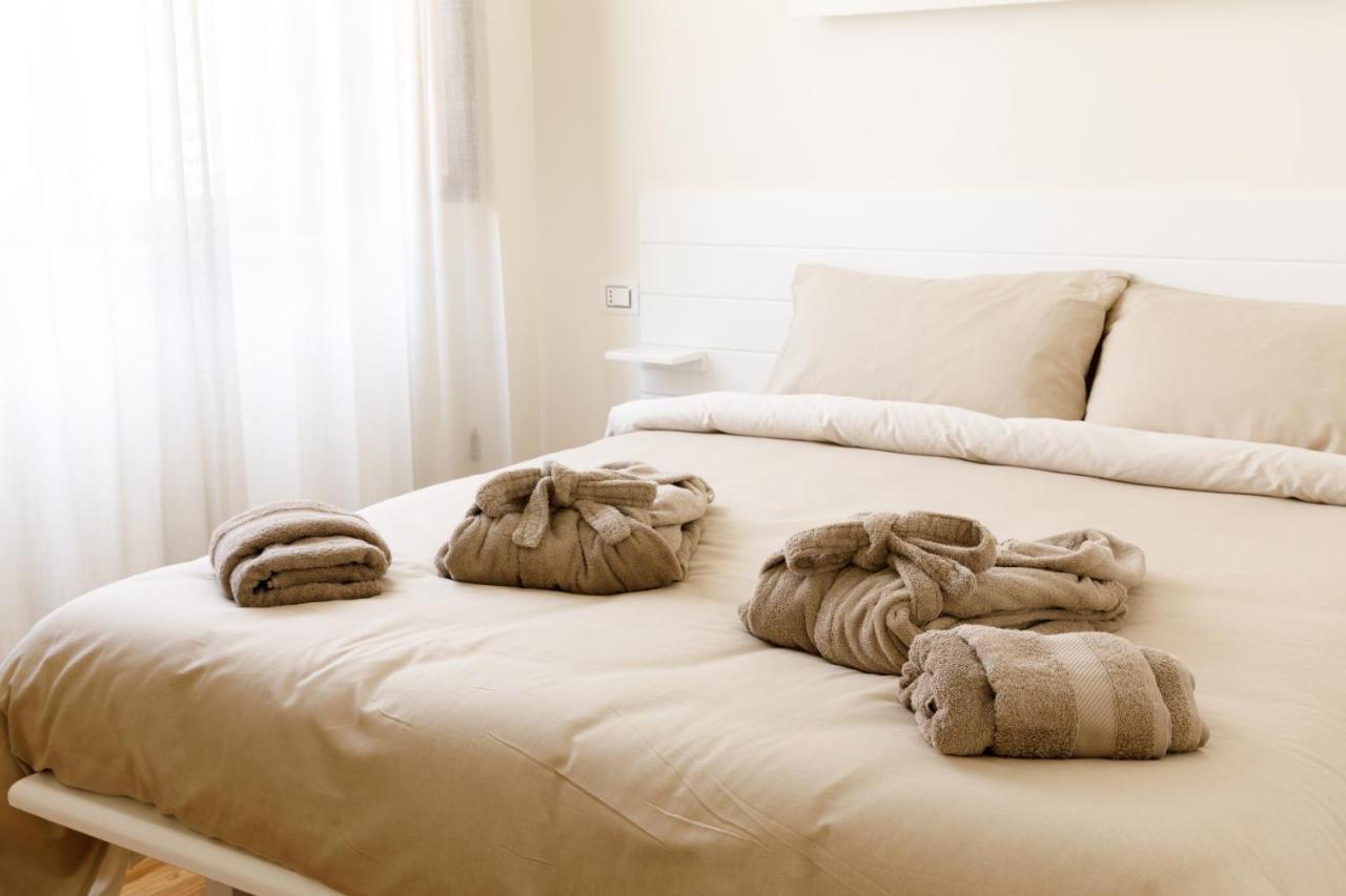 I Vicoli Exclusive Apartments ฟอนดี ภายนอก รูปภาพ